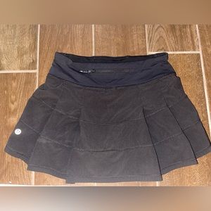 lululemon skirt. size 4